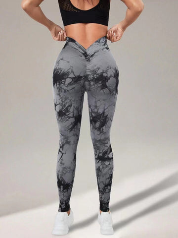 CardioFashion Female Deep-V Scrunch Bum Leggings